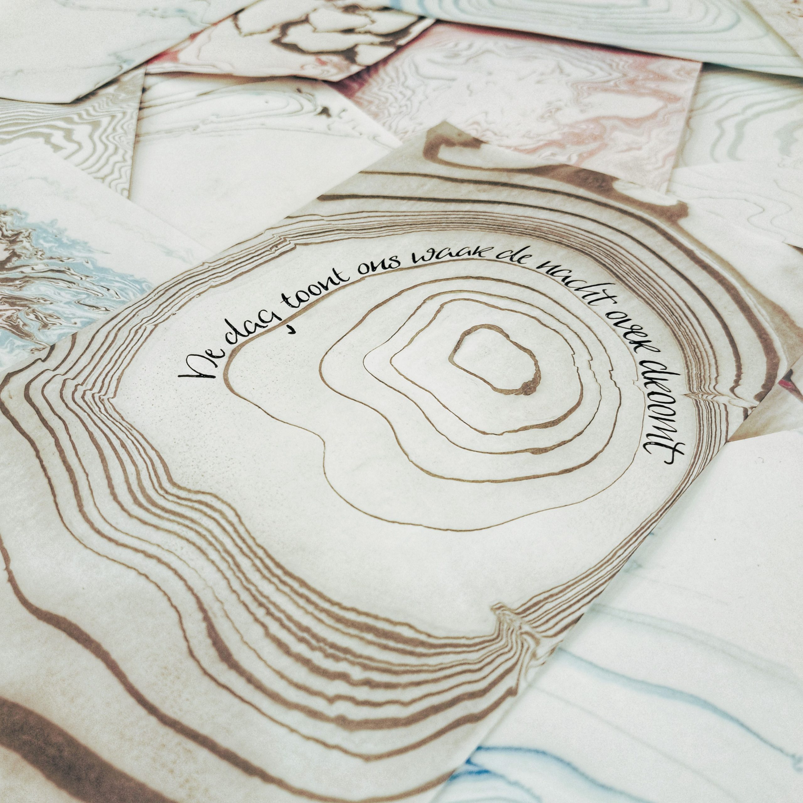 Workshop suminagashi: De betoverende kunst van Japans marmerpapier